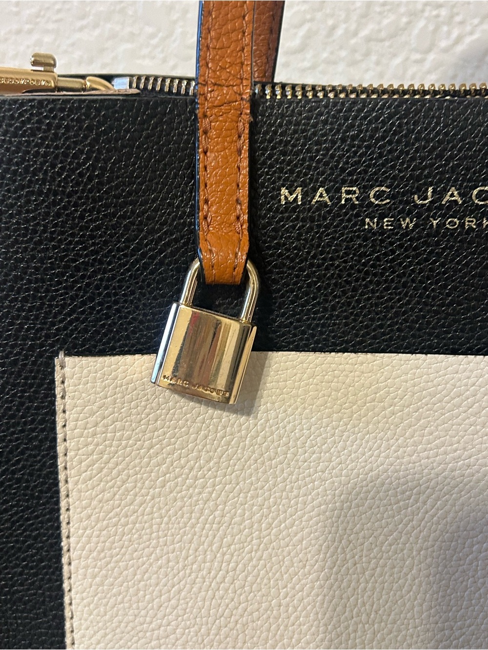 Marc Jacobs Grind Mini Black Tan Cream Colorblock Leather Tote Crossbody - Picture 3 of 11